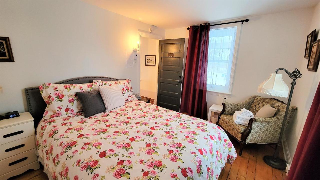 Auberge Du Vignoble Bromont Esterno foto