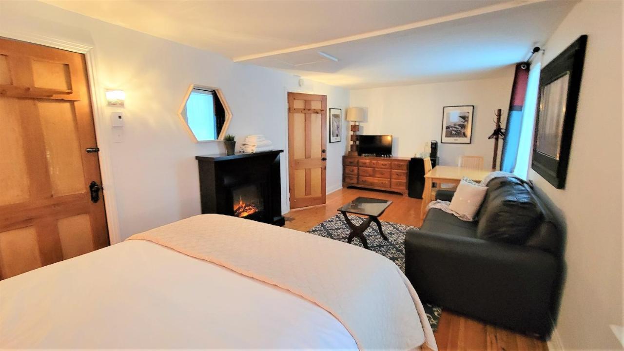 Auberge Du Vignoble Bromont Esterno foto