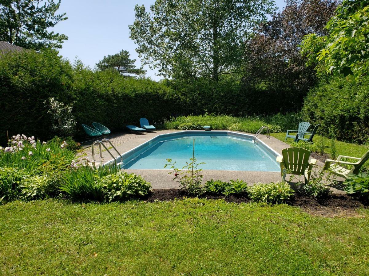 Auberge Du Vignoble Bromont Esterno foto