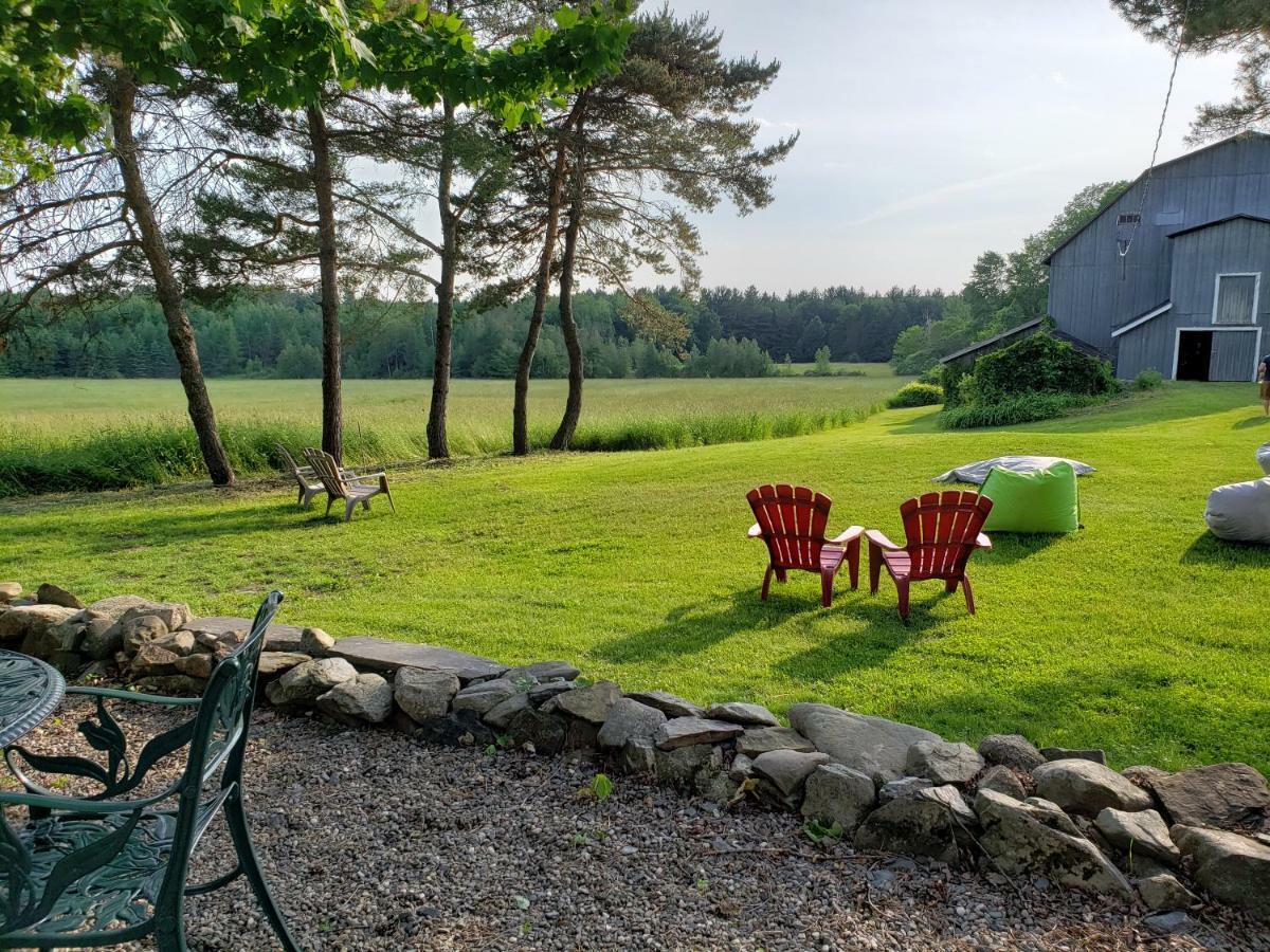 Auberge Du Vignoble Bromont Esterno foto
